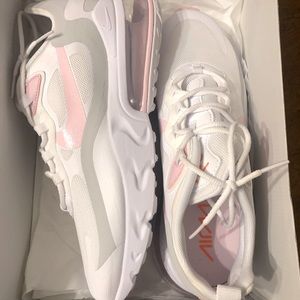 New in box Women’s Nike Air Max 270 React size 10